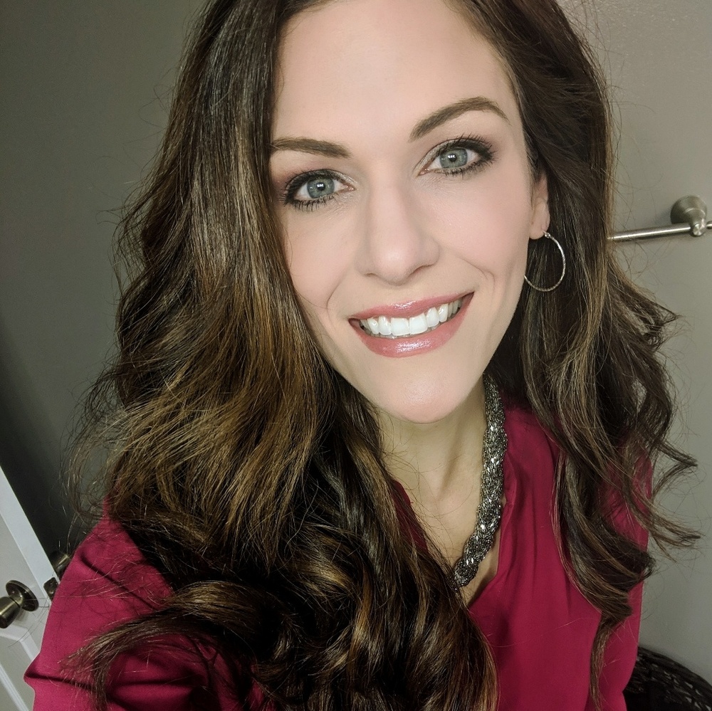 Meet your Posher, Kayla